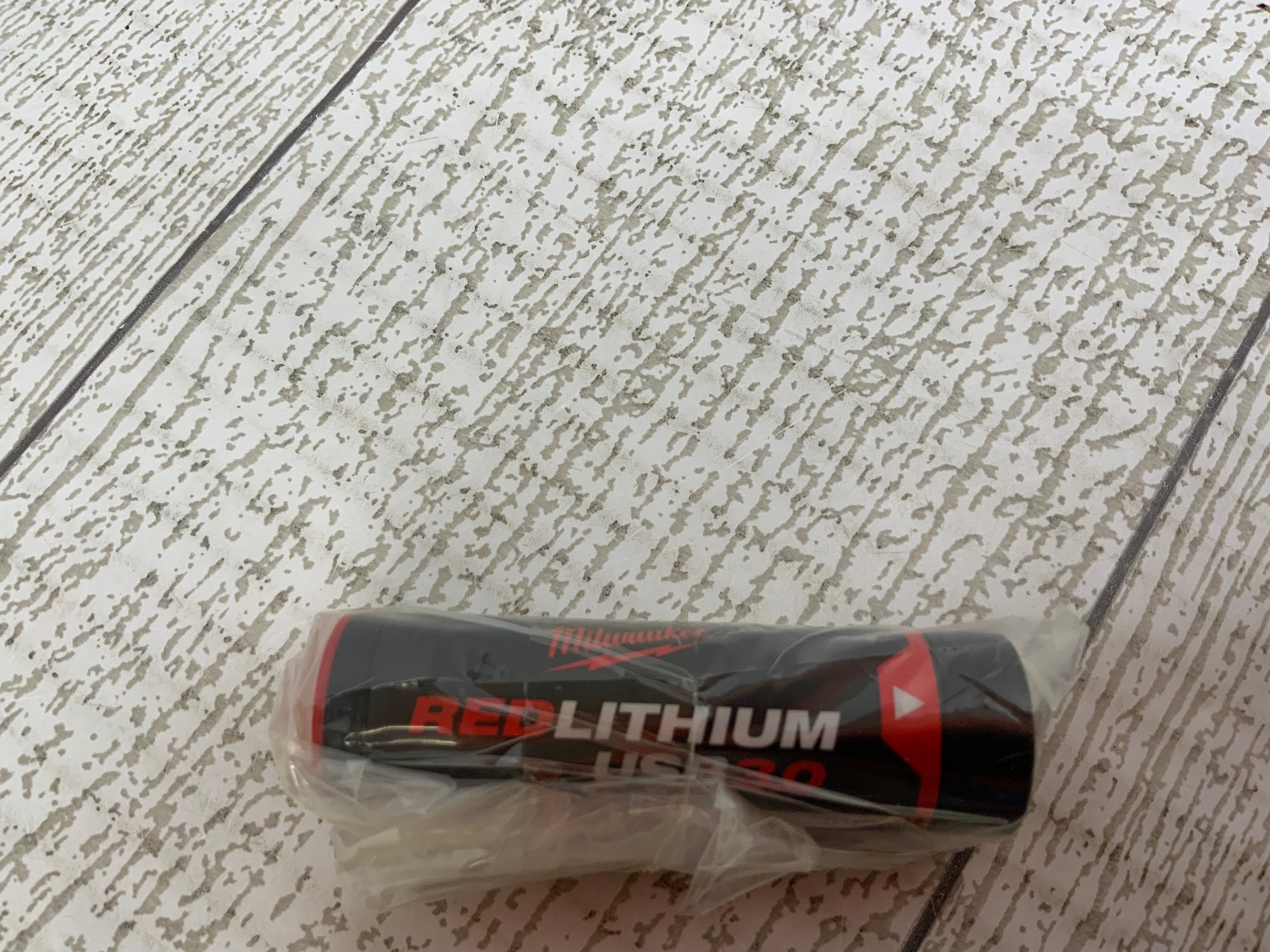 Milwaukee 48-11-2131 REDLITHIUM Lithium-Ion Rechargeable USB 3.0Ah Battery (8060047458542)